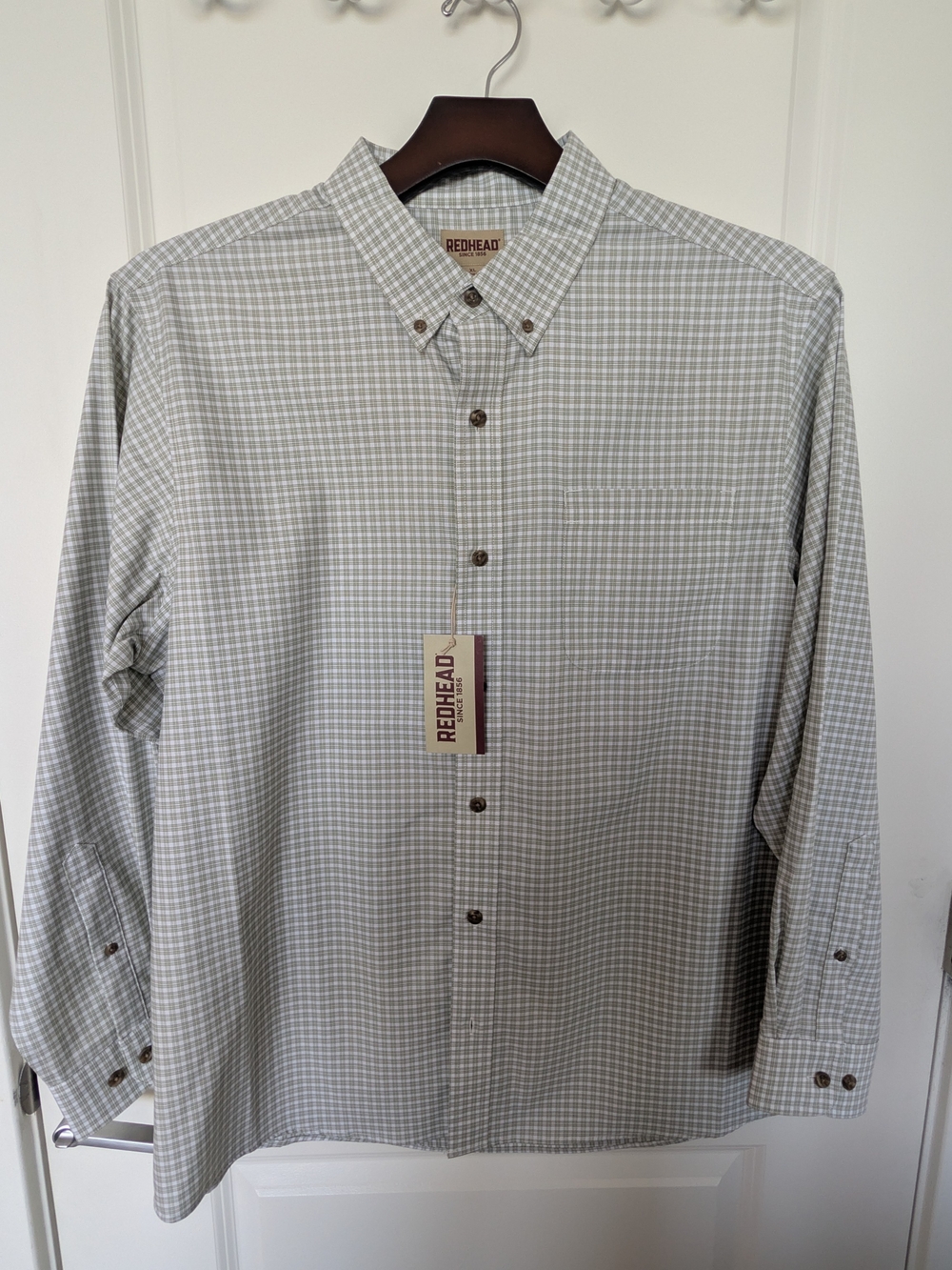 RedHead Men’s Gray and Button-Down Shirt